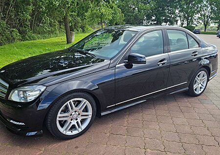 Mercedes-Benz C 300 4Matic Limousine