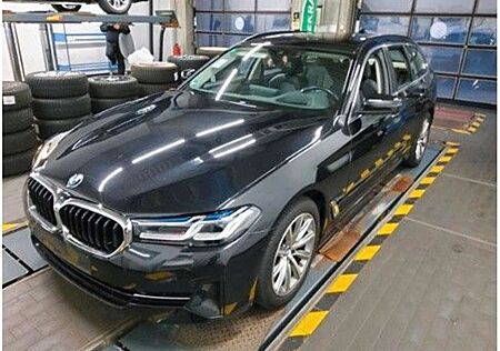 BMW 520 d HUD/Laser/AHK/ParkAss/SportSitze/KeyLessGo