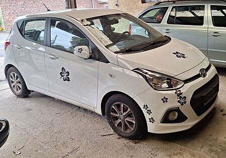 Hyundai i10 YES!
