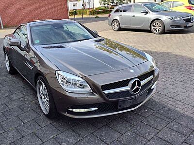 Mercedes-Benz SLK 200 Airscarf Auto NaviLeder18Zoll Scheckheft