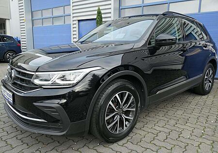 VW Tiguan Volkswagen Diesel 2.0 TDI Life LED Kamera Top Zustand!