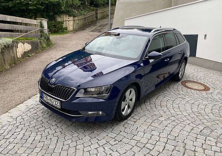 Skoda Superb Combi 2.0 TDI 4x4 DSG Style