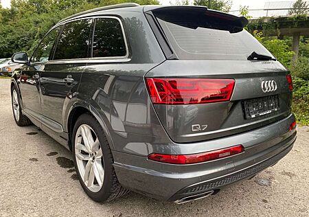 Audi Q7 3.0 TDI quattro S line Sport AHK