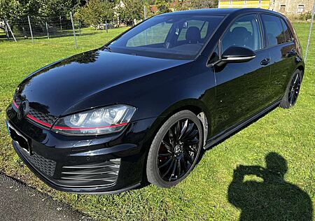 VW Golf GTI Volkswagen Baujahr 2015/ 220PS