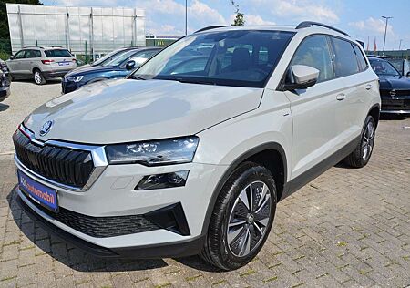 Skoda Karoq 1.5 TSI ACT Tour Matrix LED AHK Navi elektr. Heckk