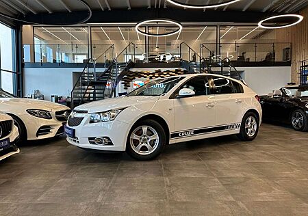 Chevrolet Cruze Hatchback LTZ *TÜV*klima*Navi*PDC*EURO5*