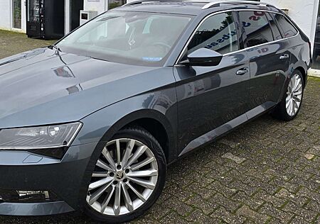 Skoda Superb Combi 2.0 TDI DSG Style