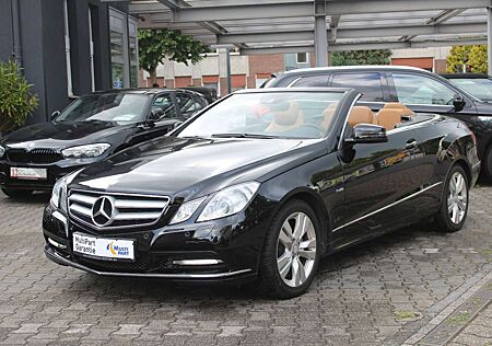Mercedes-Benz E 200 CGI*CABRIO*LEDER BRAUN*NAVI*XENON*TOP!!