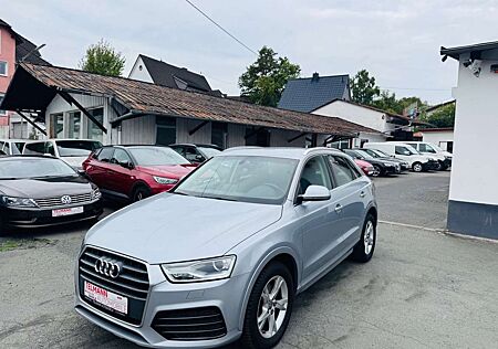 Audi Q3 sport/Navi/Bi-Xenon/AHK/SHZ/Tempomat/