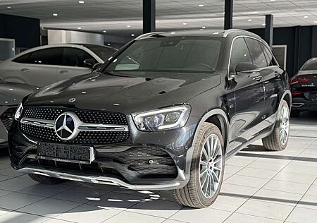 Mercedes-Benz GLC 300 de 4Matic*AMG*PANO*360°*MBEAM*KEYLESS*BUR