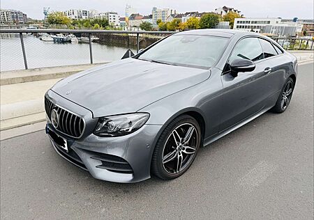 Mercedes-Benz E 220 d 4Matic Coupe 9G-TRONIC AMG Line