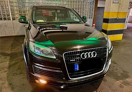 Audi Q7 3.0 TDI DPF quattro tiptronic