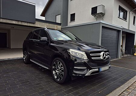 Mercedes-Benz GLE 350 gebraucht kaufen Mercedes-Benz GLE 350 GLE 350d 4Matic 9G-Tronic,Schiebedach,Vollleder