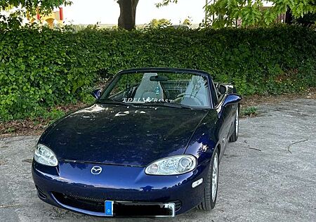 Mazda MX-5 1.6i 16V Silver Blues. Verhandlungsbasis