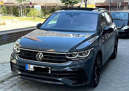 VW Tiguan Volkswagen R-Line 4Motion