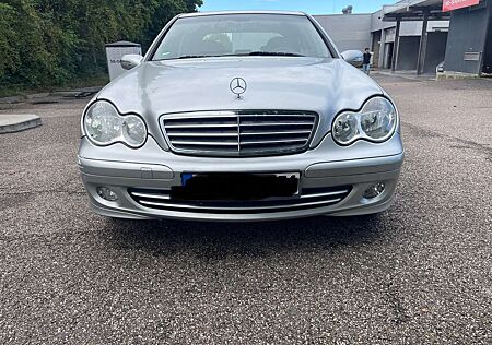 Mercedes-Benz C 200 Kompressor (203.042)