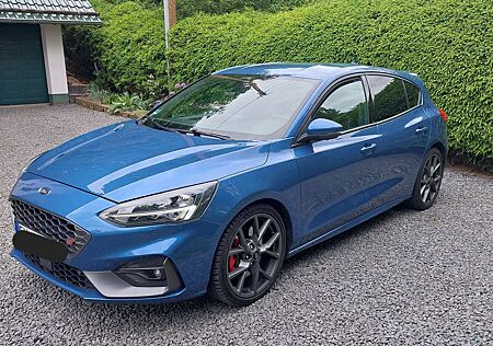 Ford Focus Fließheck 2.3 EcoBoost S