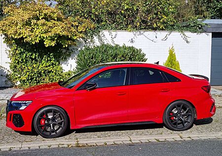 Audi RS3 gebraucht kaufen Audi RS3 Limo Pano Leder Garantie 8-fach Head Up 280 kmh