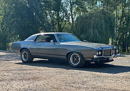 Oldsmobile Cutlass Supreme