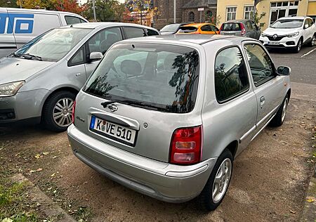 Nissan Micra 1.0 Elegance