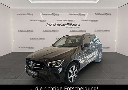 Mercedes-Benz GLC 300 e 4MAirM/AHK/Night-Paket/Pano/360°/Sound