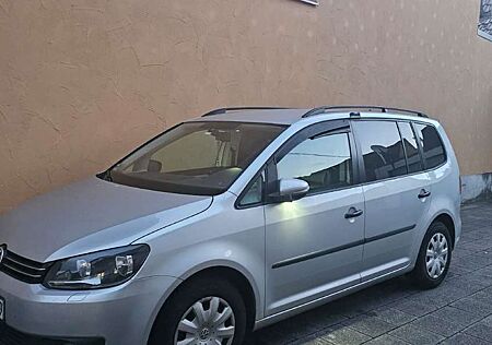 VW Touran Volkswagen 2,0 - 7-Sitzer - Automatik - Diesel - Leder