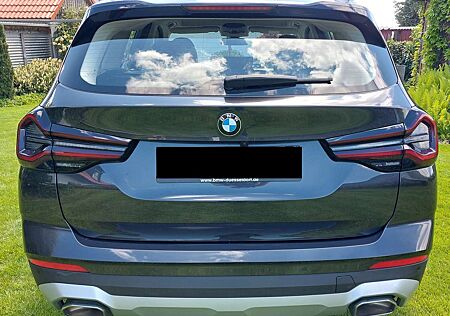 BMW X3 xDrive20i Navi-Prof, adapt.-LED, AHK, Service incl