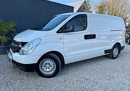 Hyundai H-1 Kasten 2.5 (Flügeltüren h.) * AHK * Transporter *