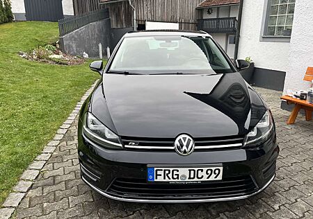 VW Golf Volkswagen 1.4 TSI ACT BlueMotion Technology Highline