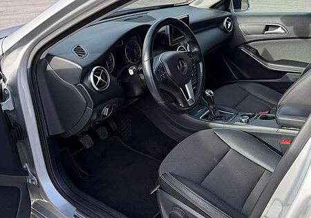 Mercedes-Benz A 180 CDI BlueEFFICIENCY Edition Style