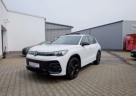 VW Tiguan Volkswagen 2.0 TDI R-Line DSG/Pano/IQ/8,5x20/Keyless