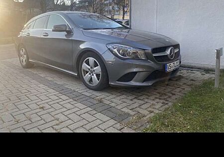 Mercedes-Benz CLA 220 Shooting Brake (CDI) d 7G-DCT