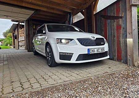 Skoda Octavia Combi 2.0 TSI (Green tec)RS