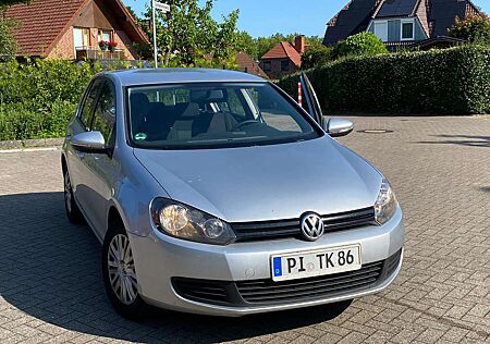 VW Golf Volkswagen 1.6 TDI DPF BlueMotion