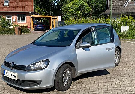 VW Golf Volkswagen 1.6 TDI DPF BlueMotion