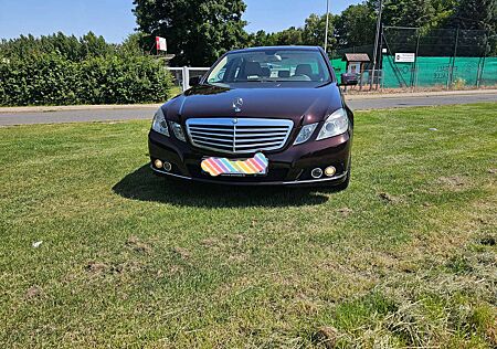 Mercedes-Benz E 220 CDI DPF BlueEFFICIENCY Automatik