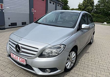 Mercedes-Benz B 180 CDI /Navigation/SHZ//PDC/*8-Fach Bereift