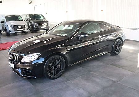 Mercedes-Benz C 63 AMG C Coupe AMG Speedshift TCT 9G