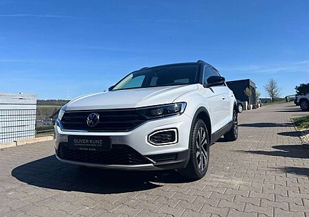 VW T-Roc Volkswagen Active LED Navi Fahrerassistenz PLUS Dig C