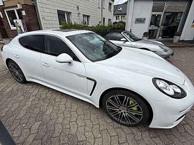 Porsche Panamera E-Hybrid S Vollausstattung !!