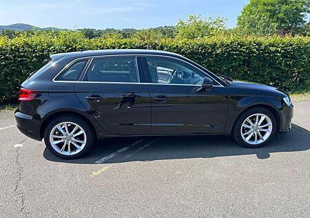Audi A3 Sportback Diesel 1.6 TDI Sportback (clean diese