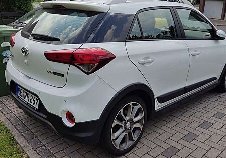 Hyundai i20 blue 1.0 T-GDI ActiveStyle