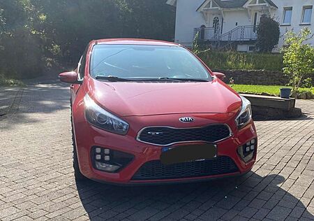 Kia Cee'd Ceed / 1.6 T-GDI GT-Challenge