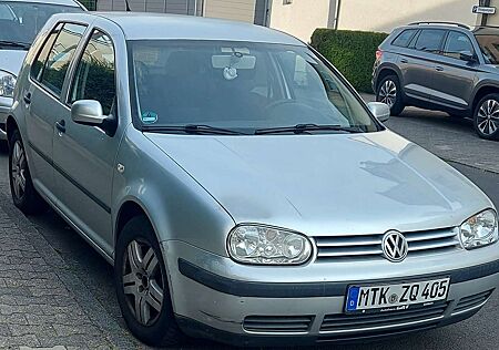 VW Golf Volkswagen 1.6