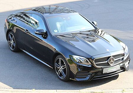 Mercedes-Benz E 400 4Matic Coupe Night/HeadUp/Pano/Multibeam