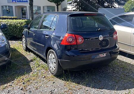 VW Golf Volkswagen Trendline