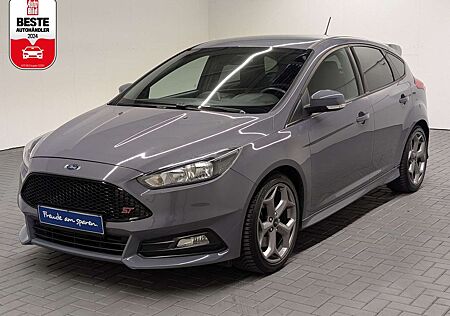 Ford Focus ST Recaro/SHZ/PDC/18 LM