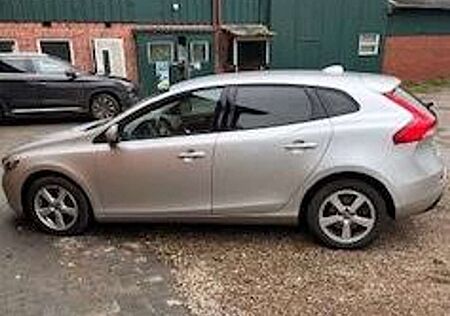 Volvo V40 Kinetic