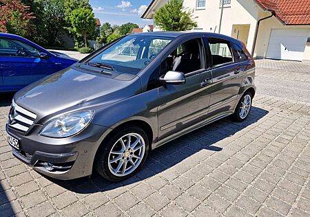 Mercedes-Benz B 170 BlueEFFICIENCY