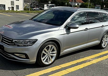 VW Passat Variant Volkswagen Business/R-Line SportP*DigCock*AHK